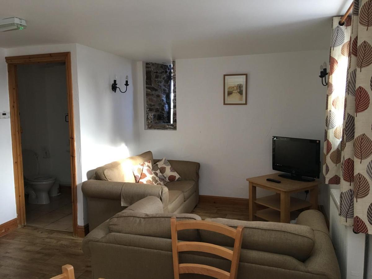 ניופורט Upper Grippath Farm Holiday Cottages מראה חיצוני תמונה