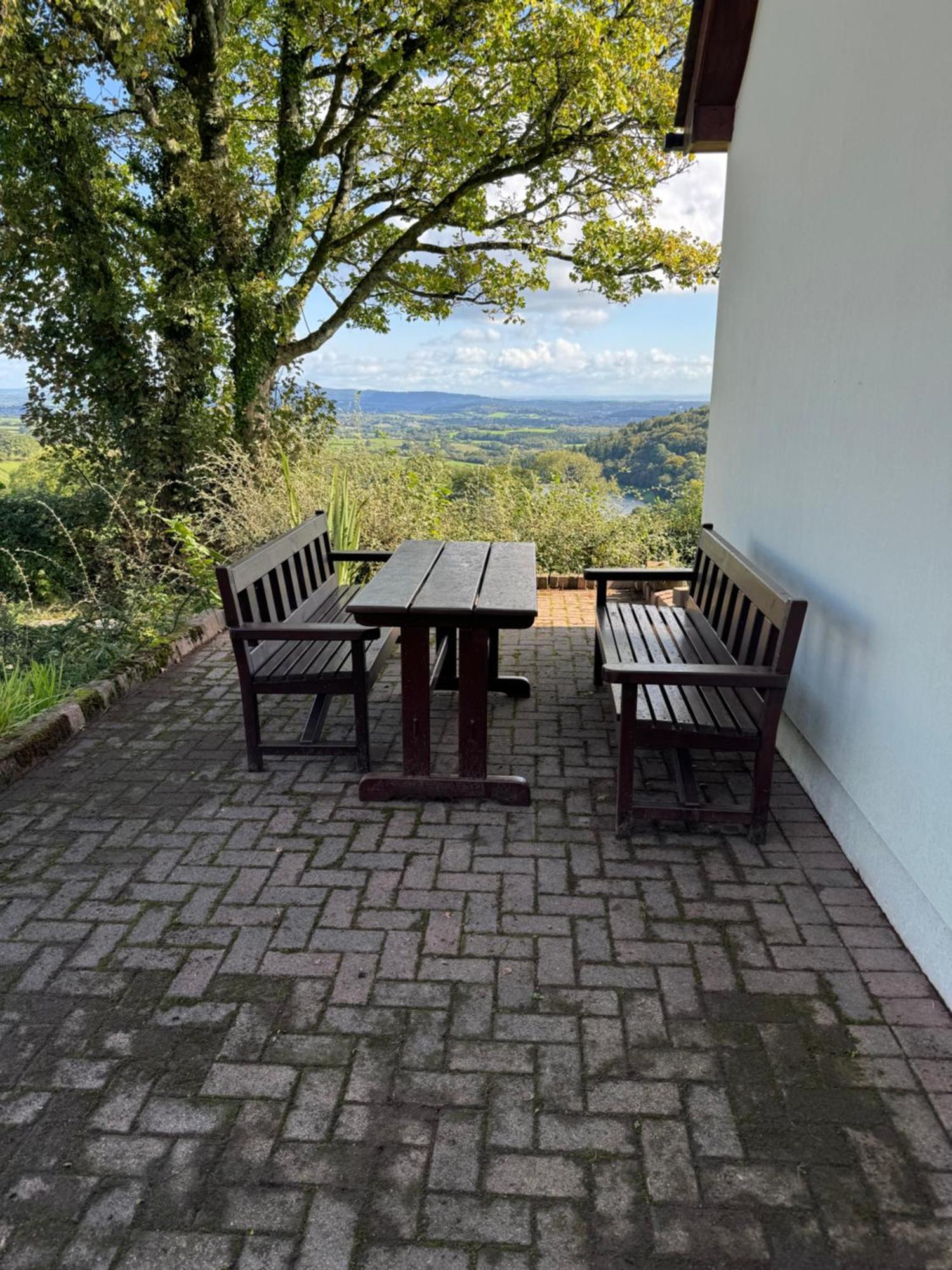 ניופורט Upper Grippath Farm Holiday Cottages מראה חיצוני תמונה